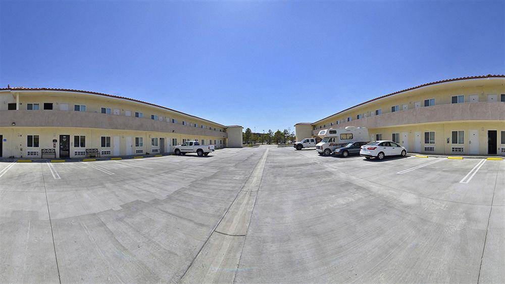Baymont By Wyndham Ridgecrest Motel Ngoại thất bức ảnh